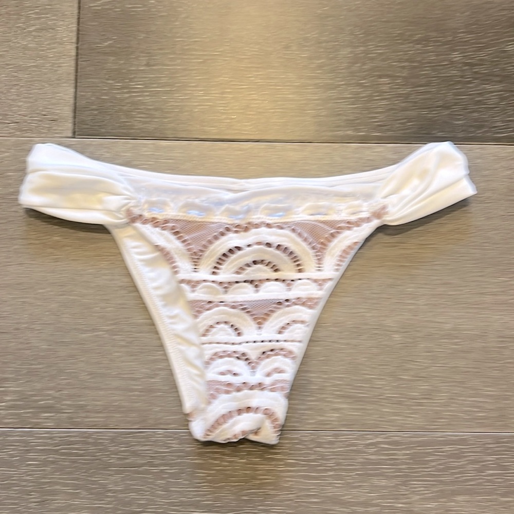 PQ fanned teeny lace bikini bottom S white NWOT